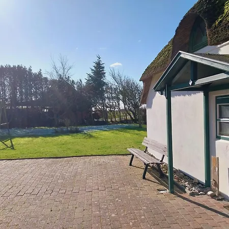 Kleines Historisches Reetdachhaus Auf Altem Deich Holiday home *